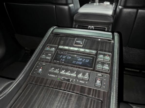 Lexus LS IV Рестайлинг 2 с пробегом 2014 года, цена 2 950 000 рублей, 160000 км, седан, Автокод Объявления