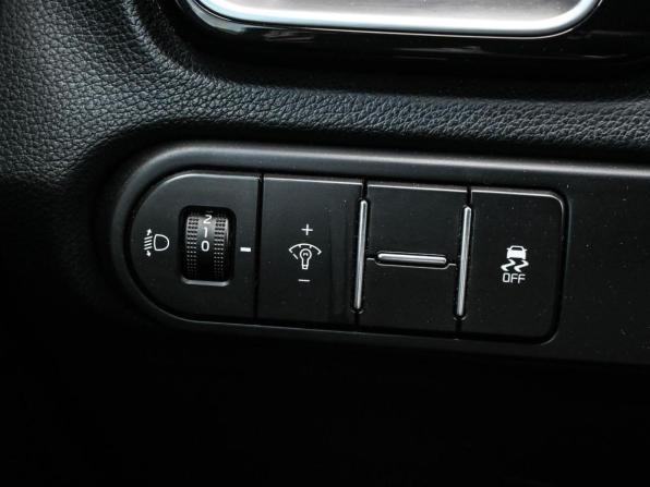 Kia Ceed III с пробегом 2019 года, цена 1 849 000 рублей, 122814 км, хэтчбек, Автокод Объявления