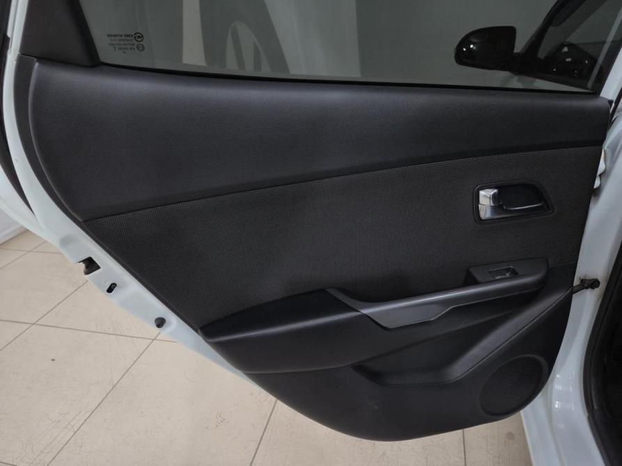 Kia Rio III Альметьевск  - изображение 15