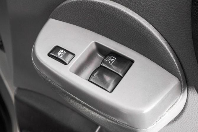 Nissan NV200 с пробегом 2011 года, цена 999 000 рублей, 273000 км, минивэн, Автокод Объявления