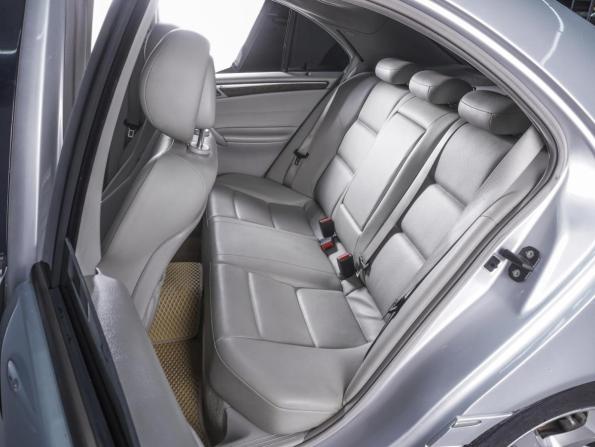 Mercedes-Benz C-Класс II (W203) Рестайлинг с пробегом 2006 года, цена 909 000 рублей, 360178 км, седан, Автокод Объявления