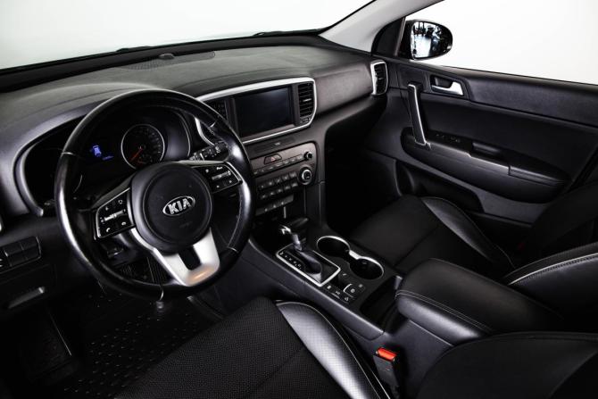 Kia Sportage IV Рестайлинг с пробегом 2020 года, цена 2 399 000 рублей, 123000 км, внедорожник, Автокод Объявления