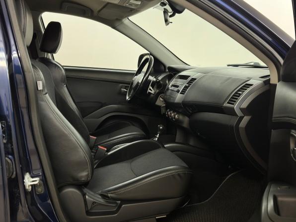 Peugeot 4007 с пробегом 2009 года, цена 830 000 рублей, 179352 км, внедорожник, Автокод Объявления