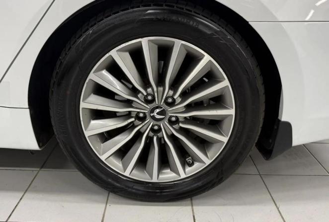 Hyundai Equus II Рестайлинг с пробегом 2013 года, цена 1 390 000 рублей, 172143 км, седан, Автокод Объявления