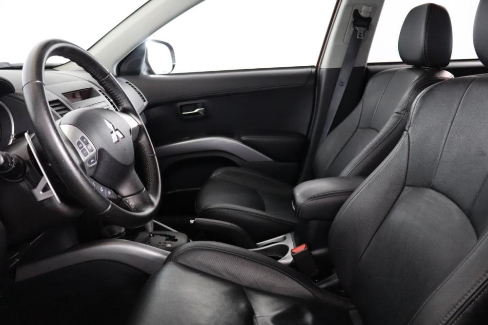 Mitsubishi Outlander II Рестайлинг Санкт-Петербург  - изображение 8