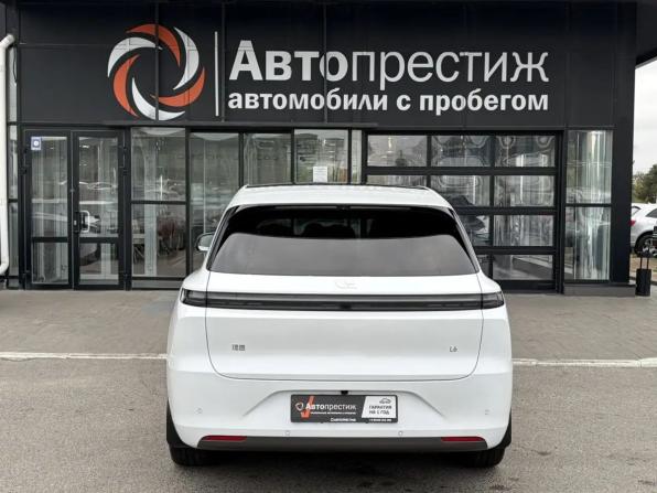 Li Auto (Lixiang) L6 I с пробегом 2024 года, цена 6 450 000 рублей, 34253 км, внедорожник, Автокод Объявления