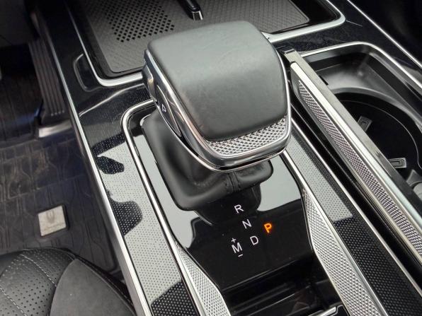 Hongqi HS5 I Рестайлинг с пробегом 2024 года, цена 3 295 000 рублей, 2667 км, внедорожник, Автокод Объявления
