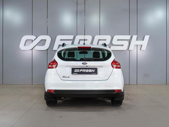 Ford Focus III Рестайлинг с пробегом 2015 года, цена 949 900 рублей, 156006 км, хэтчбек, Автокод Объявления