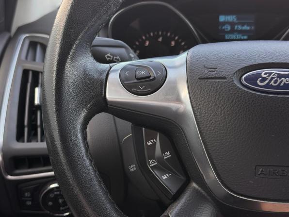 Ford Focus III с пробегом 2014 года, цена 1 000 000 рублей, 123137 км, универсал, Автокод Объявления