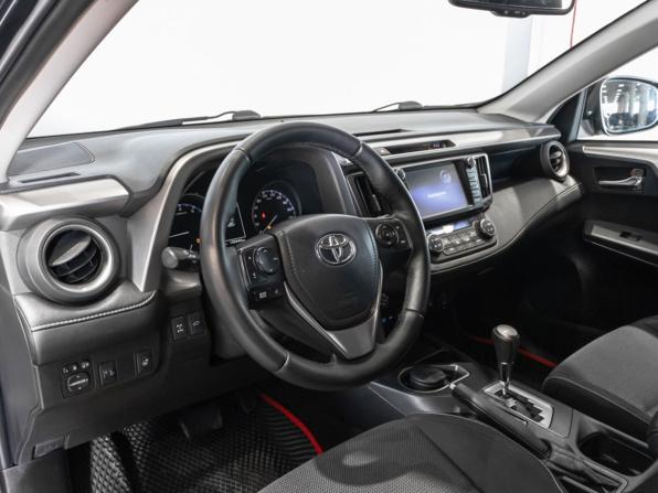 Toyota RAV4 IV (XA40) Рестайлинг с пробегом 2017 года, цена 2 318 500 рублей, 159400 км, внедорожник, Автокод Объявления