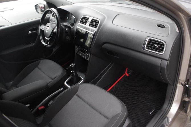 Volkswagen Polo V Рестайлинг с пробегом 2018 года, цена 1 400 000 рублей, 67353 км, седан, Автокод Объявления