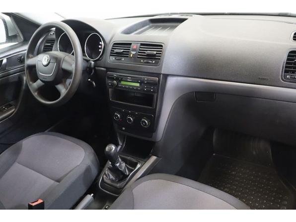 Skoda Yeti I с пробегом 2013 года, цена 854 000 рублей, 125941 км, внедорожник, Автокод Объявления