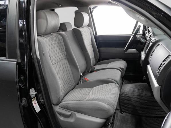 Toyota Tundra II с пробегом 2009 года, цена 2 850 000 рублей, 329131 км, offers.body_type.unknown, Автокод Объявления