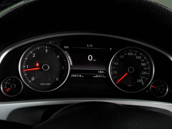 Volkswagen Touareg II с пробегом 2014 года, цена 2 399 000 рублей, 298518 км, внедорожник, Автокод Объявления