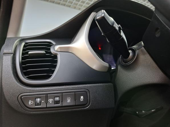 Kia Rio IV Рестайлинг с пробегом 2021 года, цена 1 700 000 рублей, 102125 км, хэтчбек, Автокод Объявления