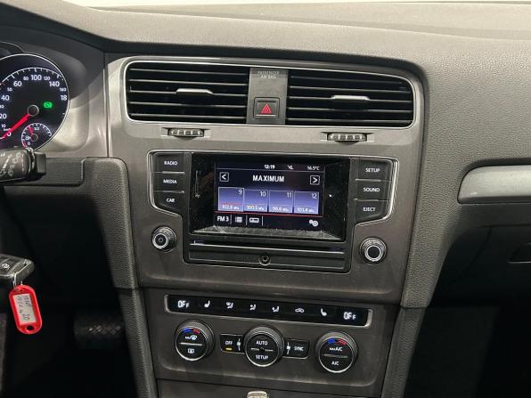 Volkswagen Golf VII с пробегом 2013 года, цена 929 000 рублей, 192155 км, хэтчбек, Автокод Объявления