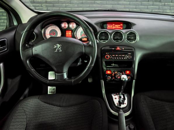 Peugeot 308 I Рестайлинг с пробегом 2011 года, цена 500 000 рублей, 264666 км, хэтчбек, Автокод Объявления