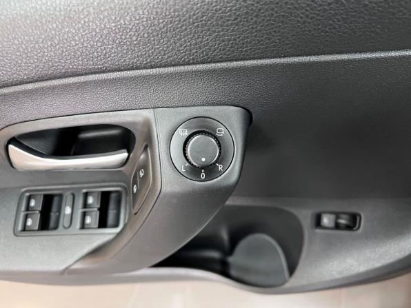 Volkswagen Polo V Рестайлинг с пробегом 2016 года, цена 1 240 000 рублей, 157180 км, седан, Автокод Объявления
