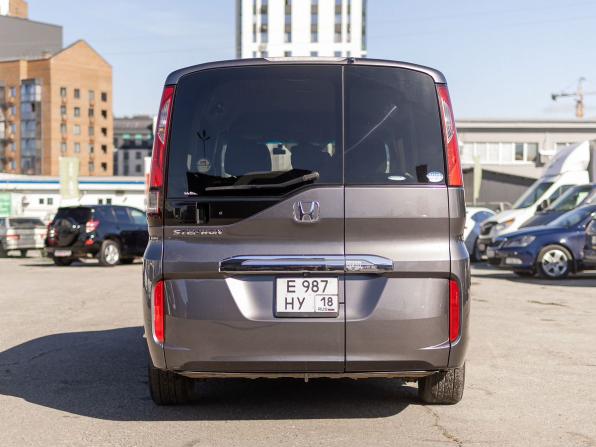 Honda Stepwgn V Рестайлинг с пробегом 2020 года, цена 2 299 000 рублей, 196251 км, минивэн, Автокод Объявления