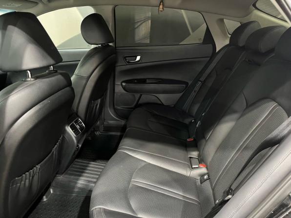 Kia Optima IV Рестайлинг с пробегом 2018 года, цена 1 780 000 рублей, 162893 км, седан, Автокод Объявления
