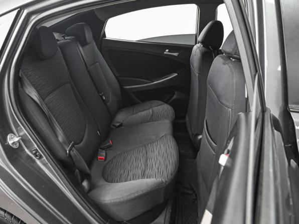 Hyundai Solaris I Рестайлинг с пробегом 2015 года, цена 1 055 000 рублей, 93095 км, седан, Автокод Объявления