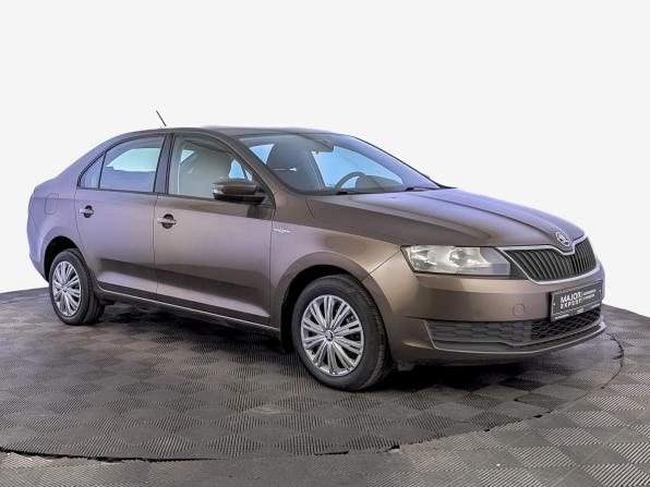 Skoda Rapid I Рестайлинг с пробегом 2019 года, цена 1 360 000 рублей, 109860 км, лифтбек, Автокод Объявления