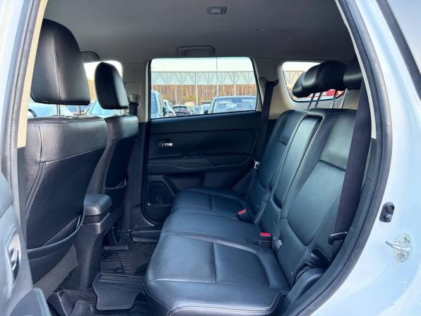 Mitsubishi Outlander III Рестайлинг 2 с пробегом 2017 года, цена 1 465 000 рублей, 201000 км, внедорожник, Автокод Объявления