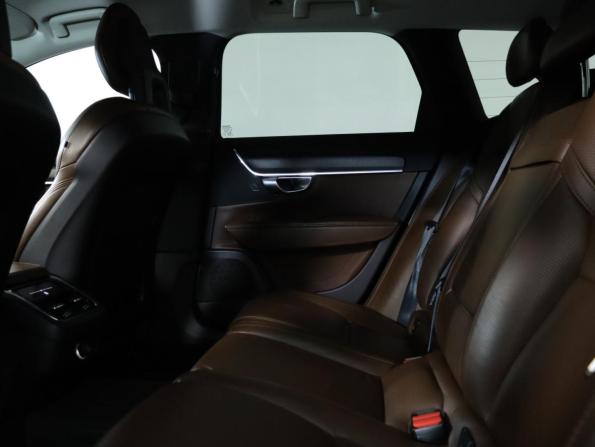Volvo V90 Cross Country I с пробегом 2017 года, цена 3 280 000 рублей, 130000 км, универсал, Автокод Объявления