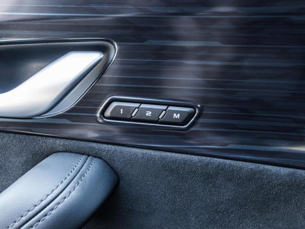 Geely Monjaro I с пробегом 2024 года, цена 3 780 000 рублей, 54977 км, внедорожник, Автокод Объявления