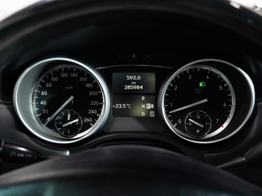 Mercedes-Benz GL-Класс I (X164) Рестайлинг Чита  - изображение 12