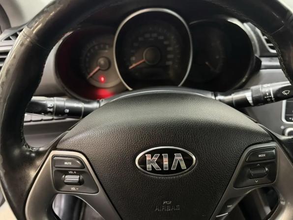 Kia Rio III Рестайлинг с пробегом 2016 года, цена 819 000 рублей, 203039 км, седан, Автокод Объявления