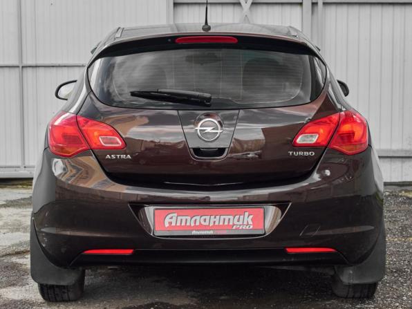 Opel Astra J Рестайлинг с пробегом 2014 года, цена 790 000 рублей, 159253 км, хэтчбек, Автокод Объявления
