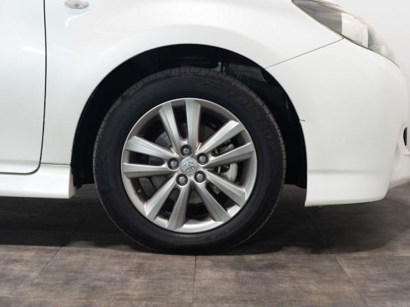 Toyota Wish II с пробегом 2011 года, цена 1 515 000 рублей, 110378 км, минивэн, Автокод Объявления