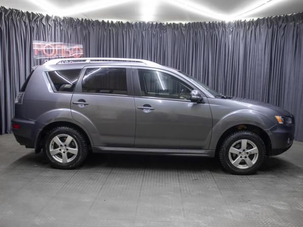 Mitsubishi Outlander II Рестайлинг с пробегом 2010 года, цена 898 000 рублей, 222868 км, внедорожник, Автокод Объявления