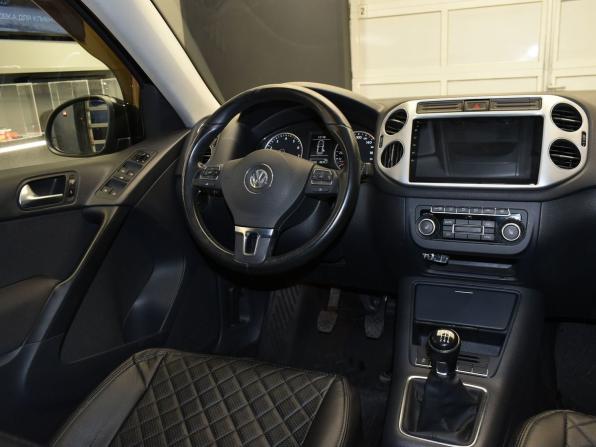 Volkswagen Tiguan I Рестайлинг с пробегом 2015 года, цена 1 350 000 рублей, 92000 км, внедорожник, Автокод Объявления