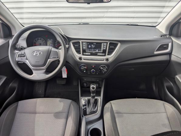Hyundai Solaris II Рестайлинг с пробегом 2022 года, цена 1 650 000 рублей, 76792 км, седан, Автокод Объявления
