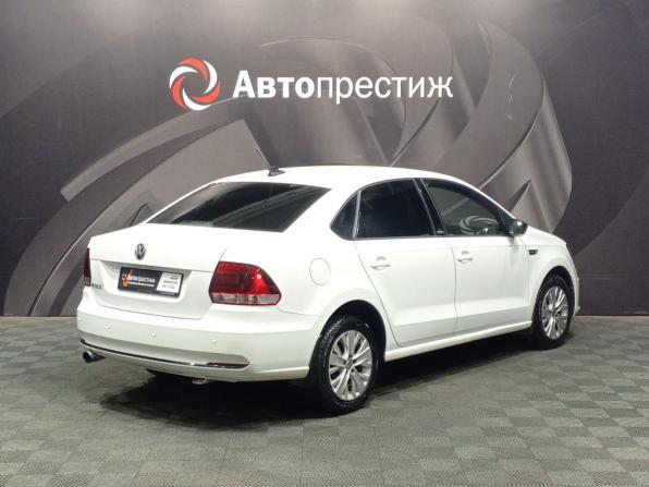 Volkswagen Polo V Рестайлинг с пробегом 2017 года, цена 899 000 рублей, 177697 км, седан, Автокод Объявления