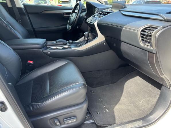 Lexus NX I с пробегом 2015 года, цена 2 425 000 рублей, 173124 км, внедорожник, Автокод Объявления