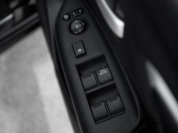 Honda Fit III с пробегом 2015 года, цена 989 500 рублей, 158534 км, хэтчбек, Автокод Объявления