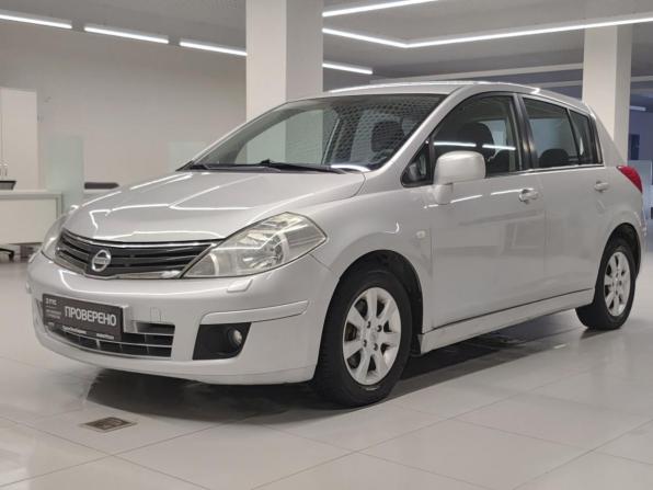 Nissan Tiida I Рестайлинг с пробегом 2010 года, цена 674 000 рублей, 218304 км, хэтчбек, Автокод Объявления