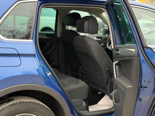 Volkswagen Tiguan II Рестайлинг с пробегом 2021 года, цена 2 639 000 рублей, 60362 км, внедорожник, Автокод Объявления