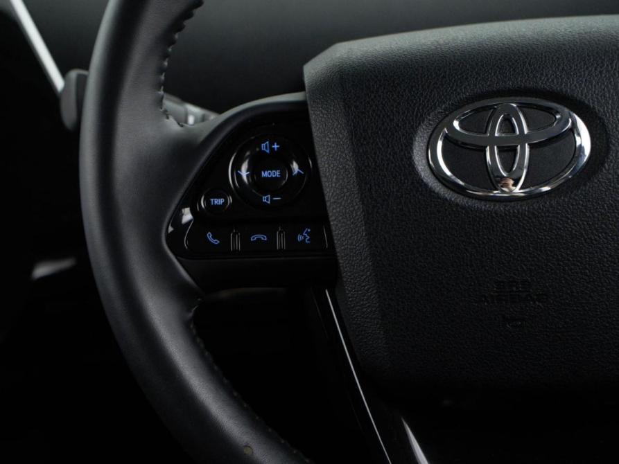 Toyota Prius IV Рестайлинг (XW50) Москва  - изображение 14