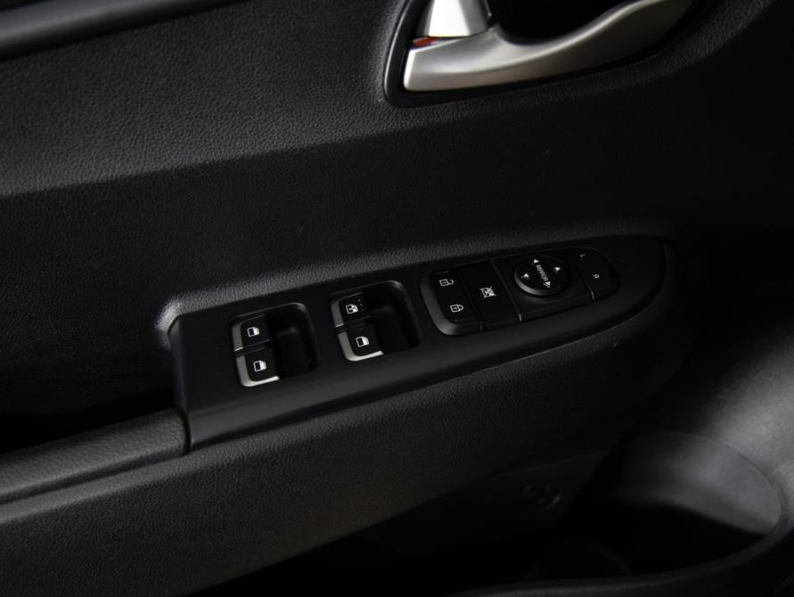 Kia Rio IV Рестайлинг Санкт-Петербург  - изображение 16