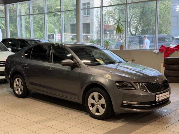 Skoda Octavia III (A7) Рестайлинг с пробегом 2017 года, цена 1 809 000 рублей, 142746 км, лифтбек, Автокод Объявления