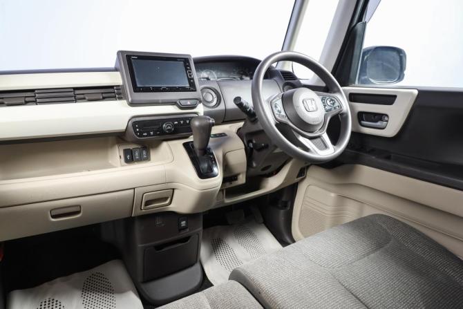 Honda N-BOX II с пробегом 2017 года, цена 879 000 рублей, 147124 км, внедорожник, Автокод Объявления
