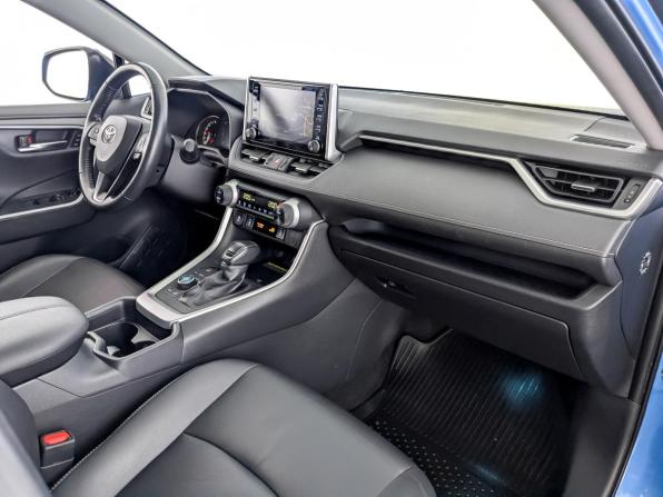 Toyota RAV4 V (XA50) с пробегом 2019 года, цена 3 190 000 рублей, 135425 км, внедорожник, Автокод Объявления