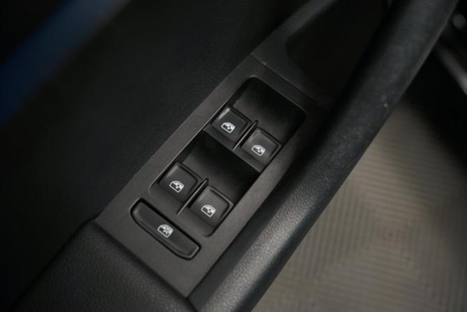 Skoda Octavia III (A7) Рестайлинг с пробегом 2017 года, цена 1 858 000 рублей, 242000 км, лифтбек, Автокод Объявления
