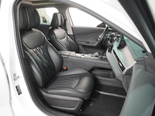 Chery Arrizo 8 с пробегом 2023 года, цена 1 929 000 рублей, 76256 км, седан, Автокод Объявления