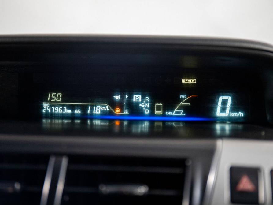 Toyota Prius Alpha I (ZVW40/41) Иркутск  - изображение 12