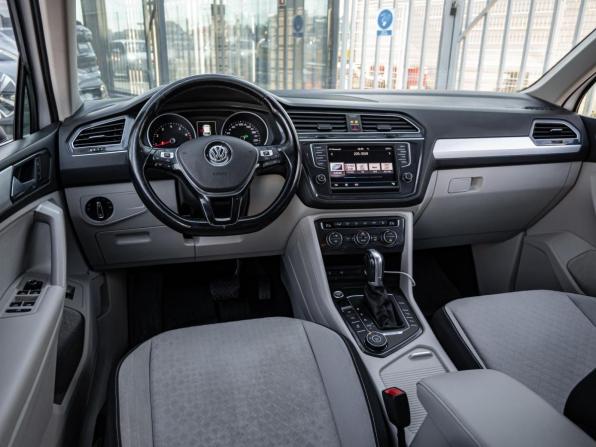 Volkswagen Tiguan II с пробегом 2017 года, цена 2 405 000 рублей, 174998 км, внедорожник, Автокод Объявления